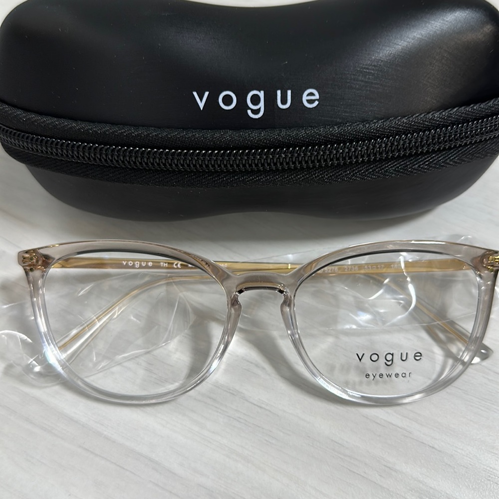 Vogue vo5276